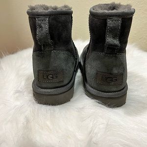 ClASSIC MINI UGG BOOT 🔥👢
